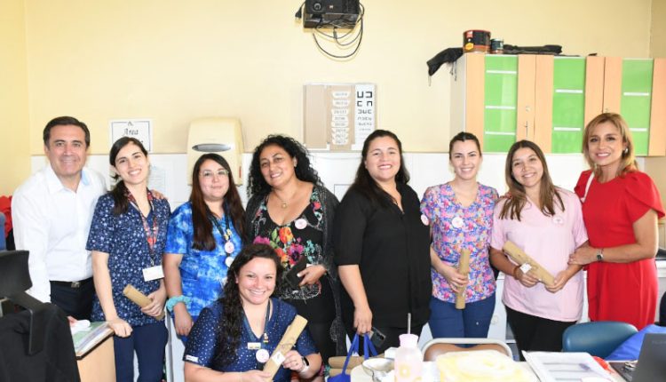 56 mujeres