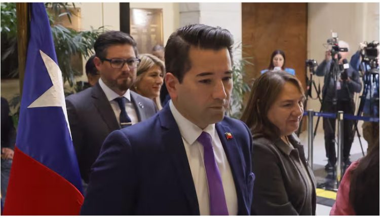 diputado Javier Olivares